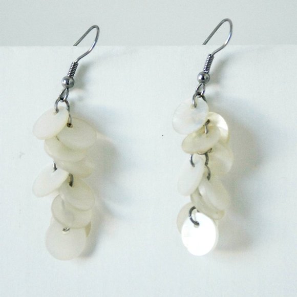 Shell Earrings - Picture 1 of 3